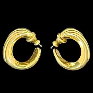 Vintage Signed Monet Gold Tone Pierced Earrings Round Ribbed Swirls 1" Across